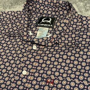 Cinch Mens Short Sleeve Button Down Shirt Navy Geometric Print Size L